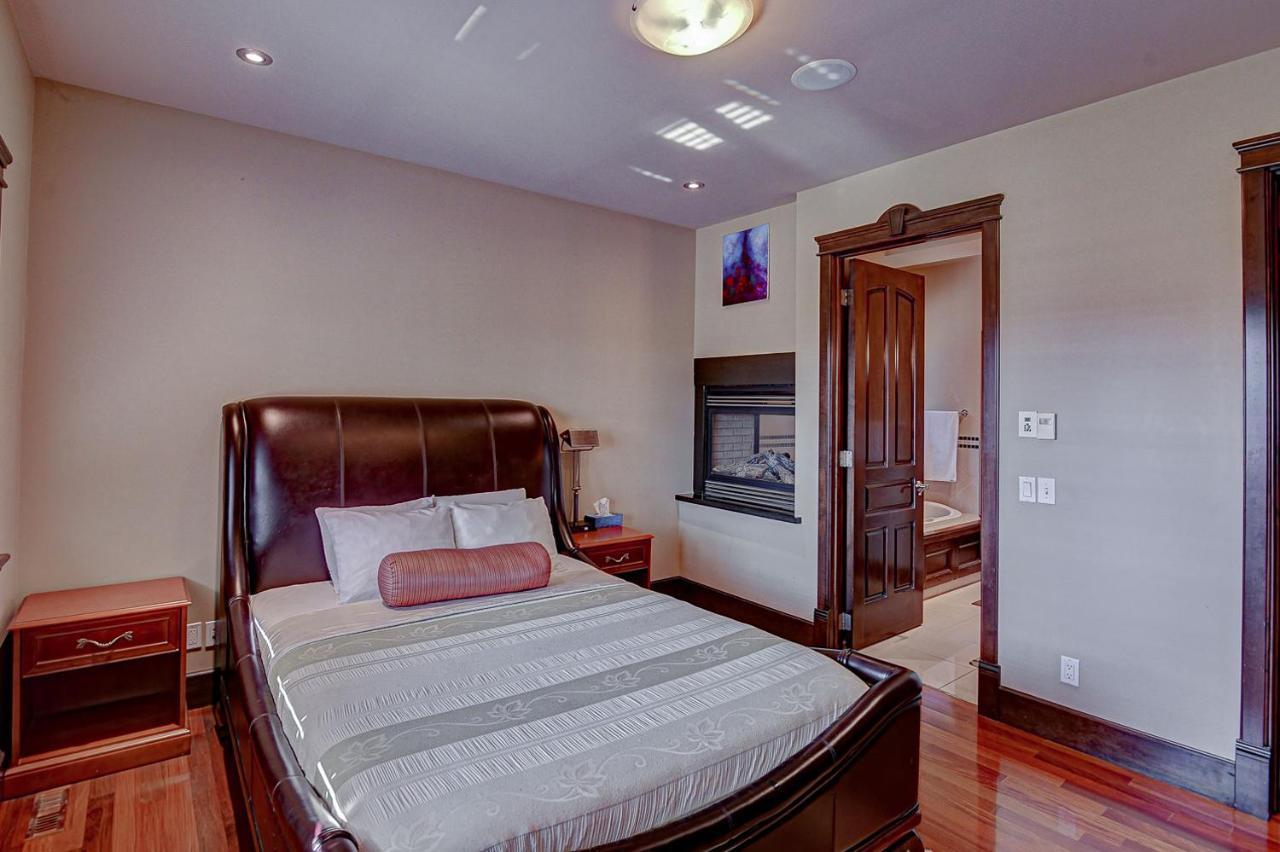 Westmount River Inn Калгари Экстерьер фото